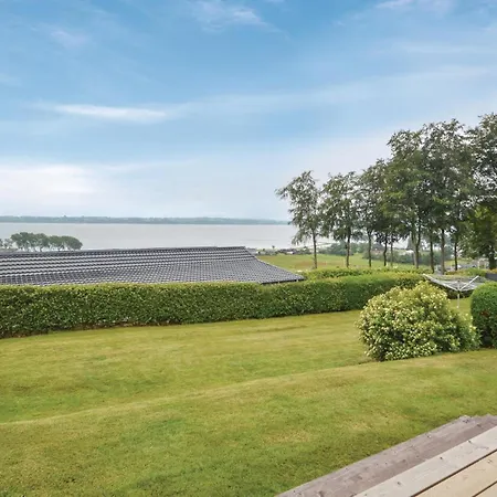 Three-bedroom Holiday In *