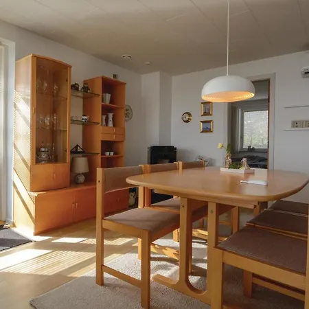 Three-bedroom Holiday In * Aabenraa